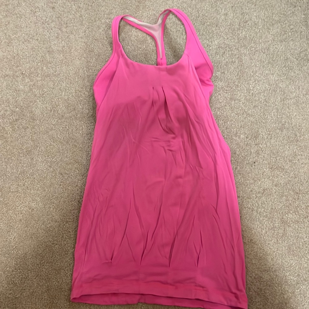 Lululemon tank size 2